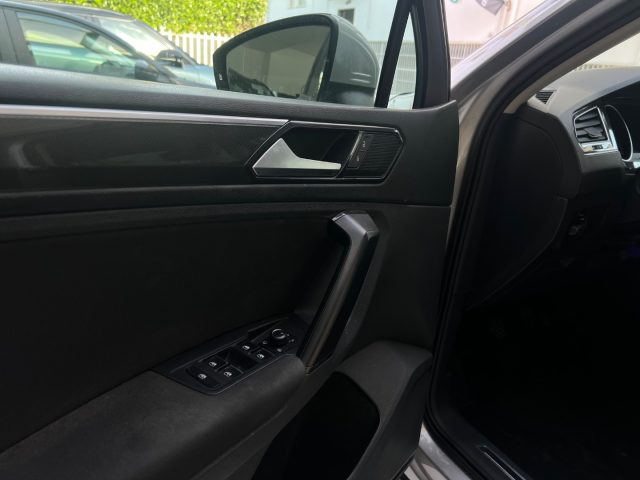 VOLKSWAGEN Tiguan usata, con Bracciolo