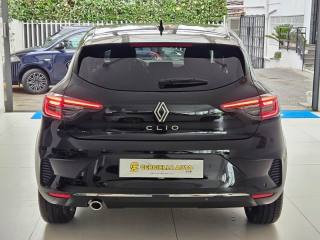 RENAULT Clio usata, con Climatizzatore