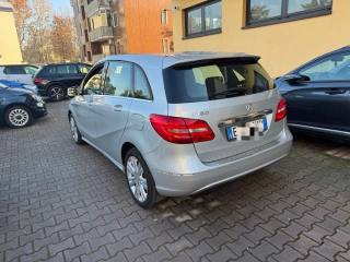 MERCEDES-BENZ B 180 usata, con Autoradio