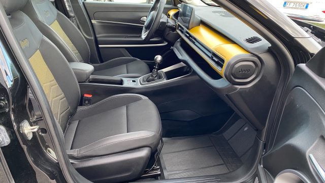 JEEP Avenger usata, con Volante in pelle