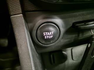 RENAULT Clio usata, con Monitoraggio pressione pneumatici