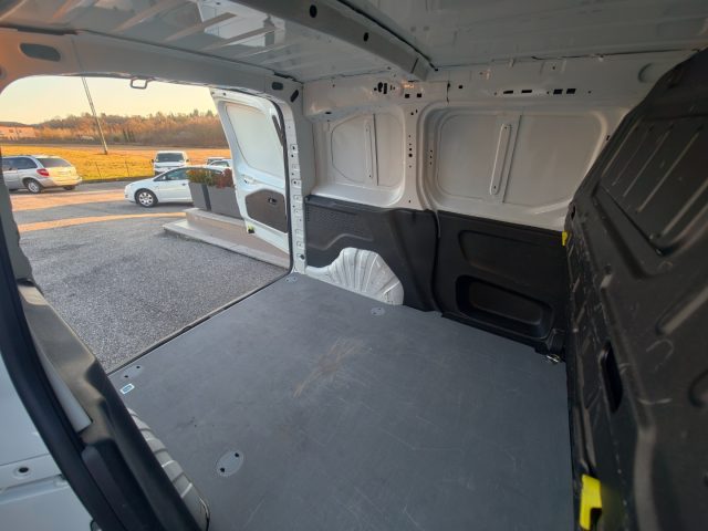 OPEL Combo usata, con Park Distance Control