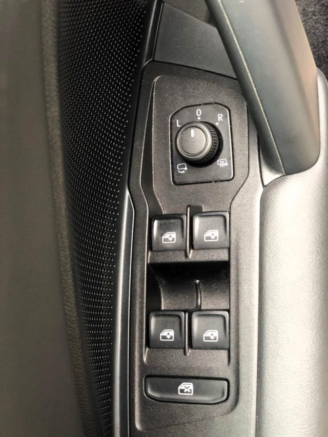 VOLKSWAGEN Tiguan usata, con Controllo vocale