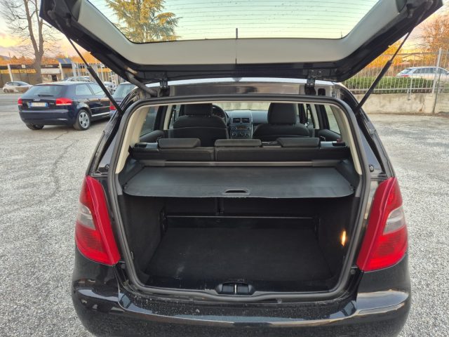 MERCEDES-BENZ A 160 usata, con Controllo automatico clima