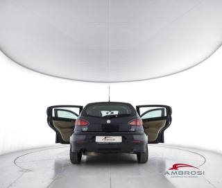 ALFA ROMEO 147 usata 6