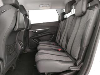 PEUGEOT 5008 usata, con Sistema di navigazione