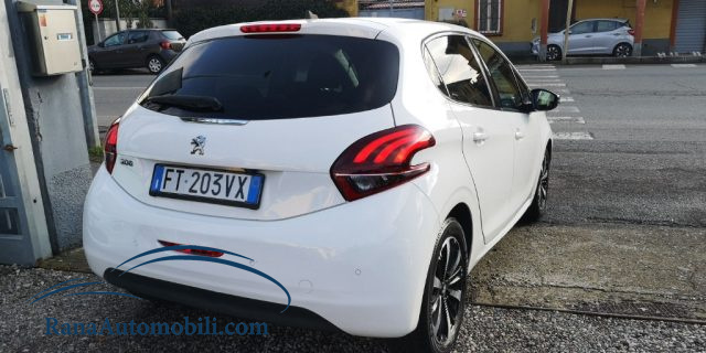 PEUGEOT 208 usata, con Climatizzatore