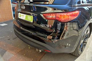 INFINITI QX70 usata, con Sospensioni pneumatiche