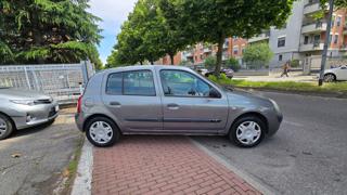 RENAULT Clio usata, con Autoradio digitale