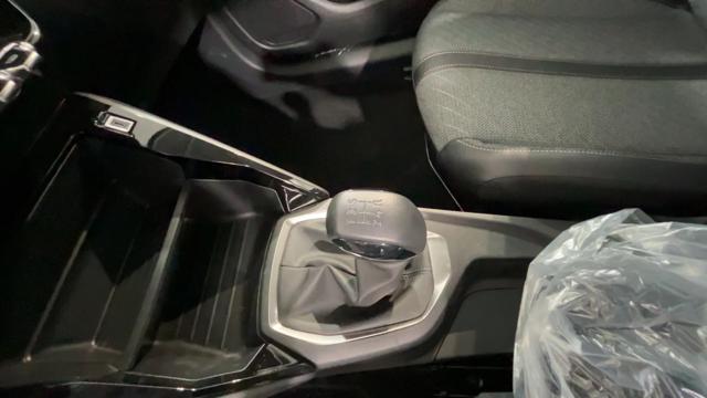 PEUGEOT 208 usata, con USB