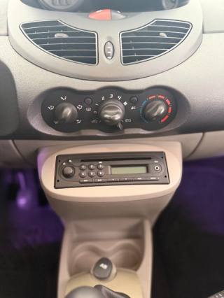 RENAULT Twingo usata 14