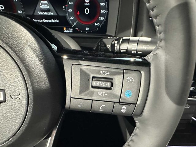 NISSAN X-Trail usata, con Frenata d