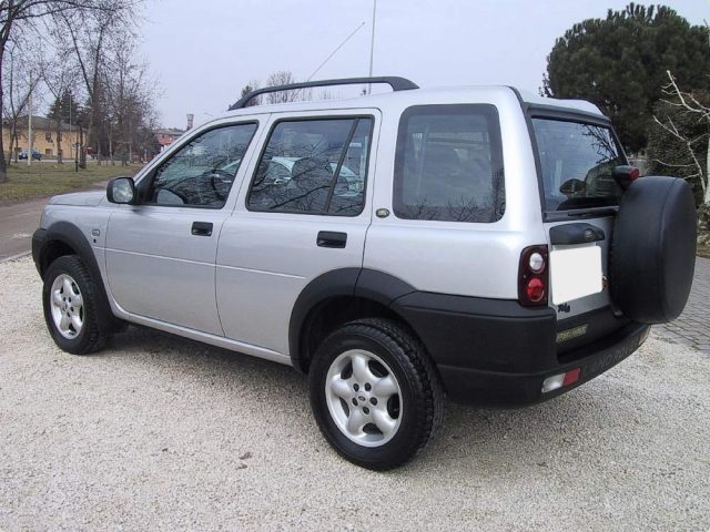 LAND ROVER Freelander usata, con Specchietti laterali elettrici
