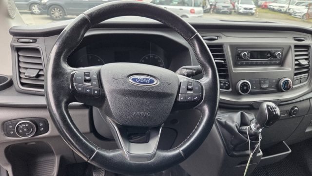 FORD Transit Custom usata, con Sensori di parcheggio posteriori