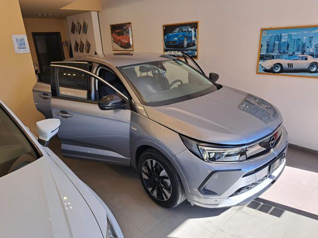 OPEL Grandland usata, con Boardcomputer