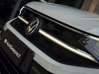 VOLKSWAGEN Taigo usata, con Fari LED