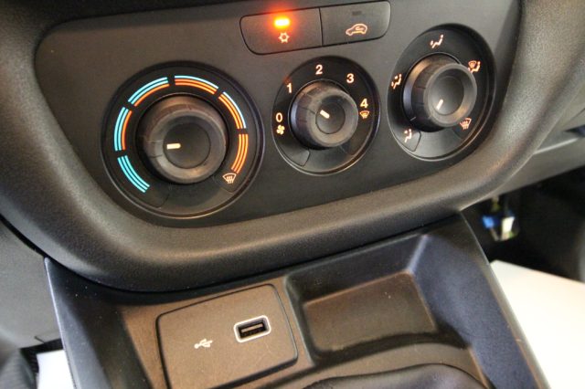 FIAT Doblo usata, con Touch screen