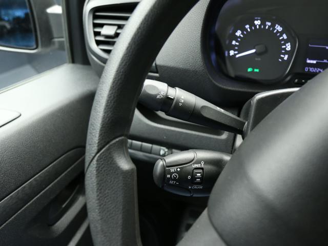 PEUGEOT Expert usata, con Sensori di parcheggio posteriori