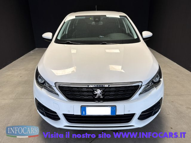 PEUGEOT 308 usata, con Volante in pelle