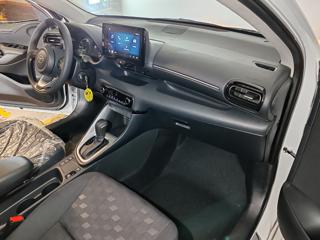 TOYOTA Yaris usata, con Cruise Control