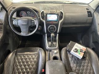 ISUZU D-Max usata, con Fendinebbia