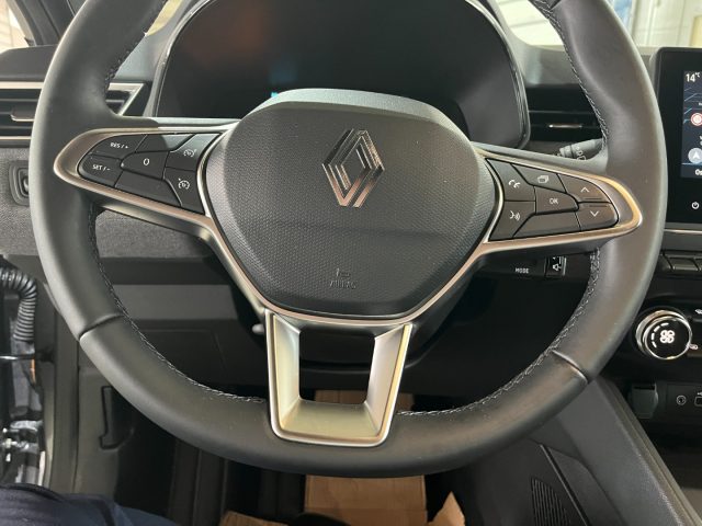 RENAULT Clio usata, con Park Distance Control