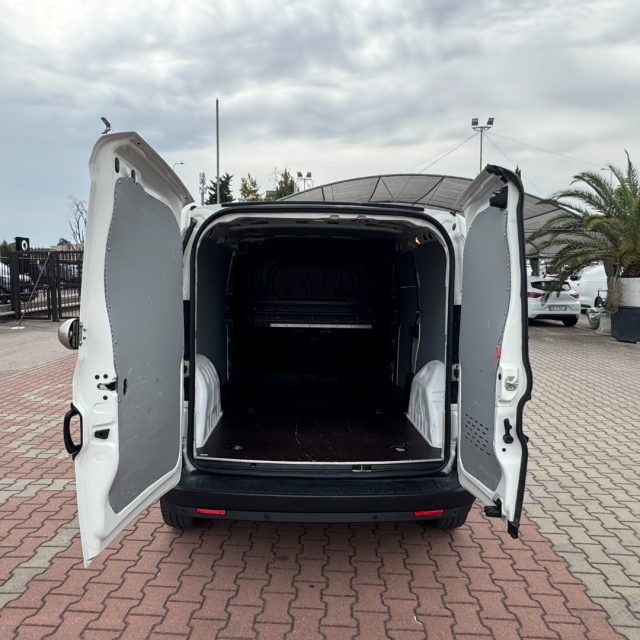 FIAT Doblo usata, con Volante multifunzione