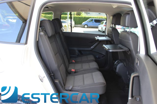 VOLKSWAGEN Touran usata, con Vetri oscurati