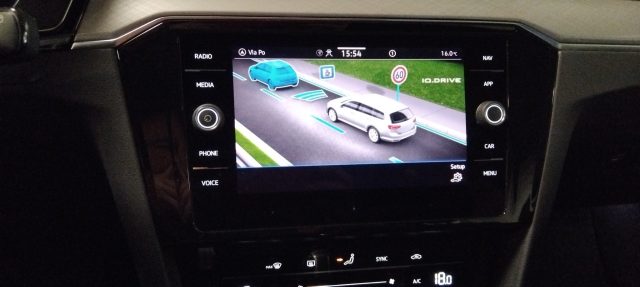 VOLKSWAGEN Passat usata, con Frenata d