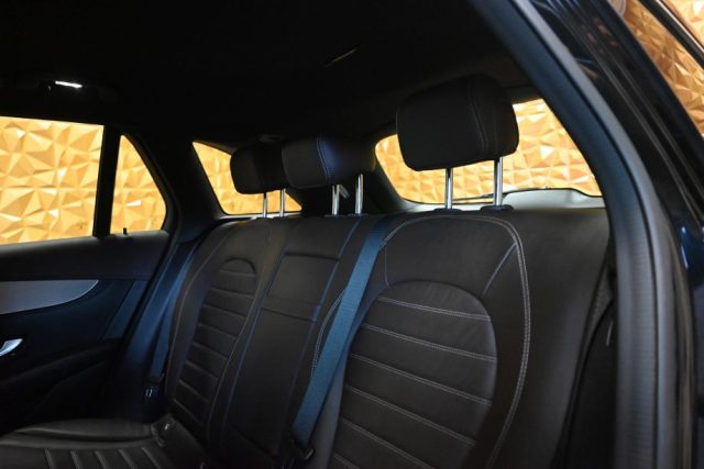 MERCEDES-BENZ GLC 220 usata 49