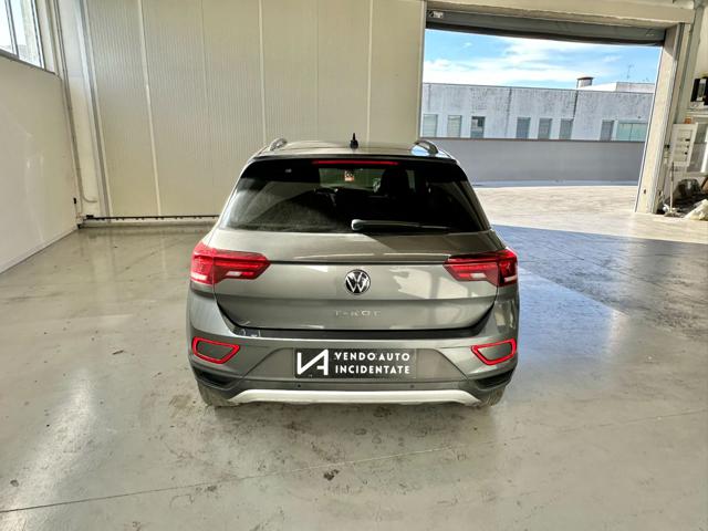 VOLKSWAGEN T-Roc usata, con Autoradio