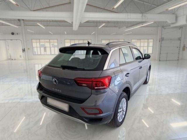 VOLKSWAGEN T-Roc usata, con Airbag