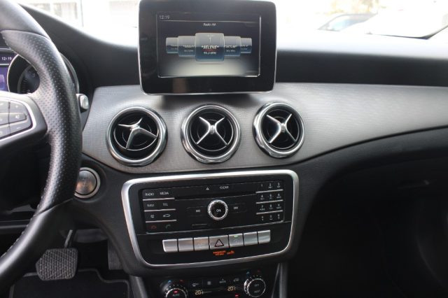 MERCEDES-BENZ GLA 200 usata, con Volante in pelle