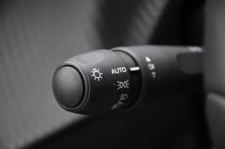 PEUGEOT 208 usata, con Luci diurne LED