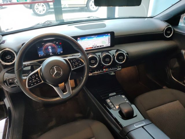 MERCEDES-BENZ CLA 180 usata, con Cerchi in lega