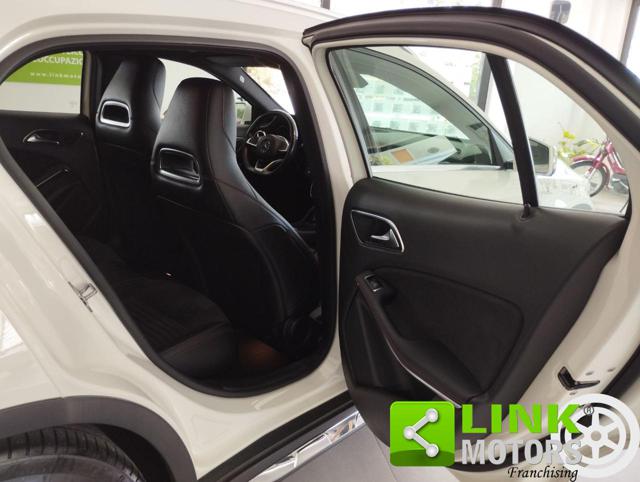 MERCEDES-BENZ GLA 200 usata, con Specchietti laterali elettrici