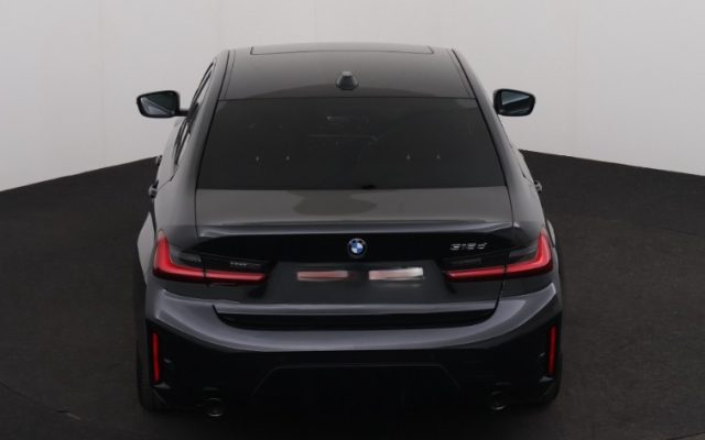 BMW 318 usata, con Sensori di parcheggio posteriori