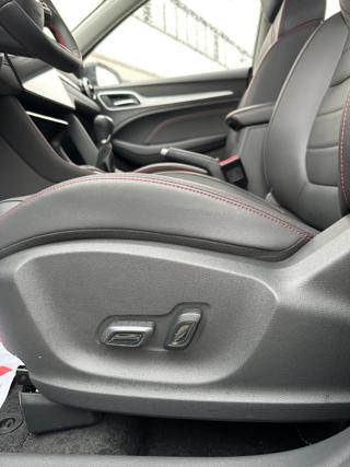 MG ZS usata, con Sedile posteriore sdoppiato