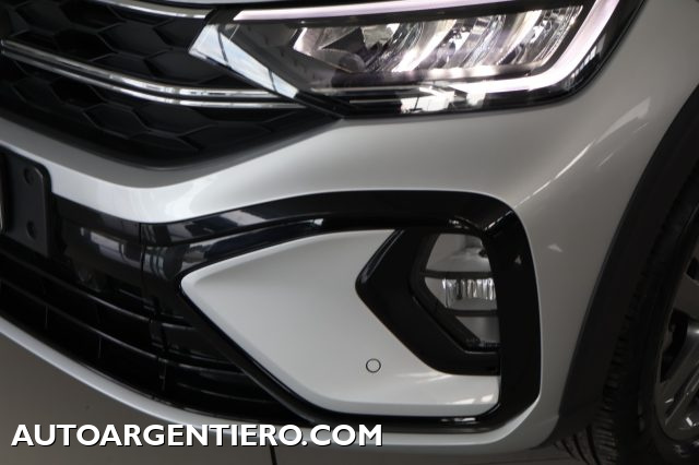 VOLKSWAGEN Taigo usata, con Sound system