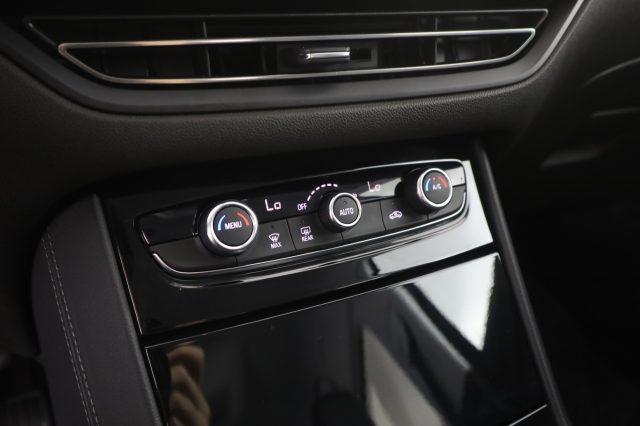 OPEL Grandland usata 10