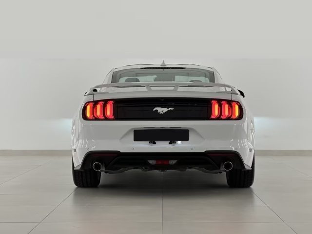 FORD Mustang usata, con Autoradio