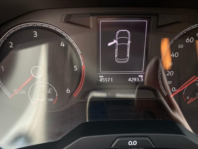 VOLKSWAGEN T-Roc usata, con Autoradio digitale