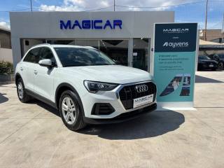 AUDI Q3 35 TDI quattro S tronic Business