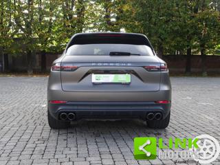 PORSCHE Cayenne usata, con Autoradio
