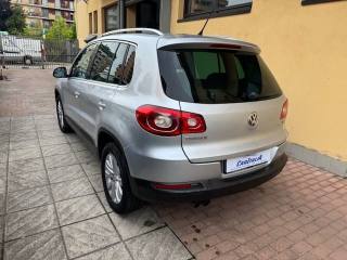 VOLKSWAGEN Tiguan usata, con Autoradio