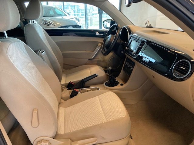 VOLKSWAGEN Maggiolino usata, con Climatizzatore