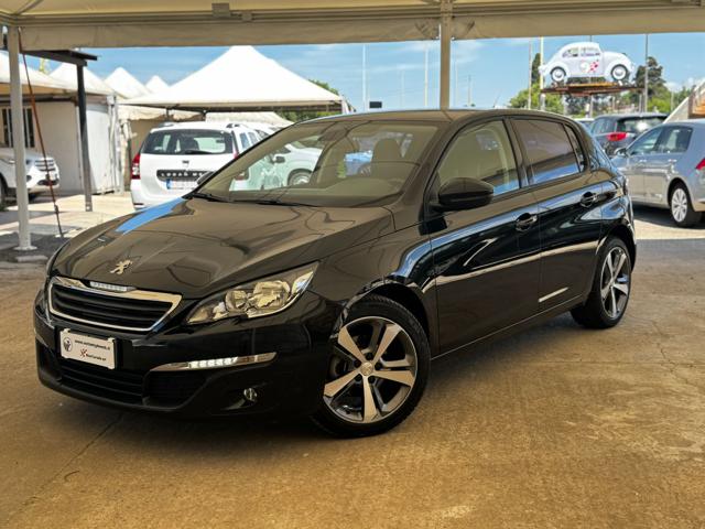 PEUGEOT 308 usata, con Airbag