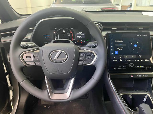 LEXUS LBX usata, con Airbag laterali