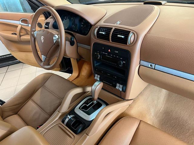PORSCHE Cayenne usata, con Interni in pelle