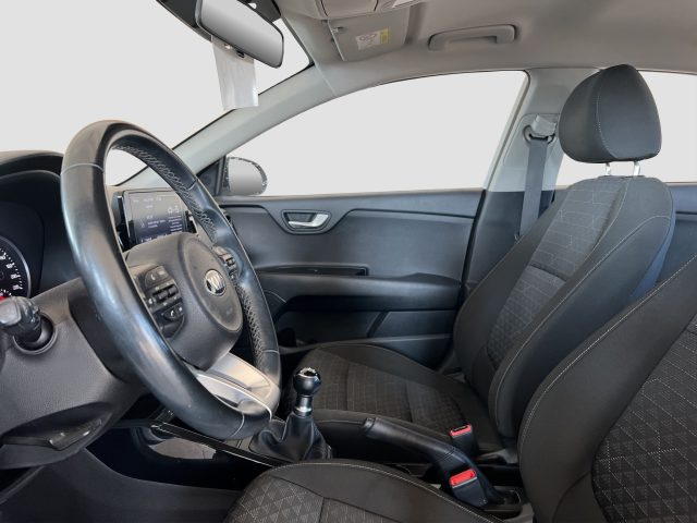 KIA Rio usata 9